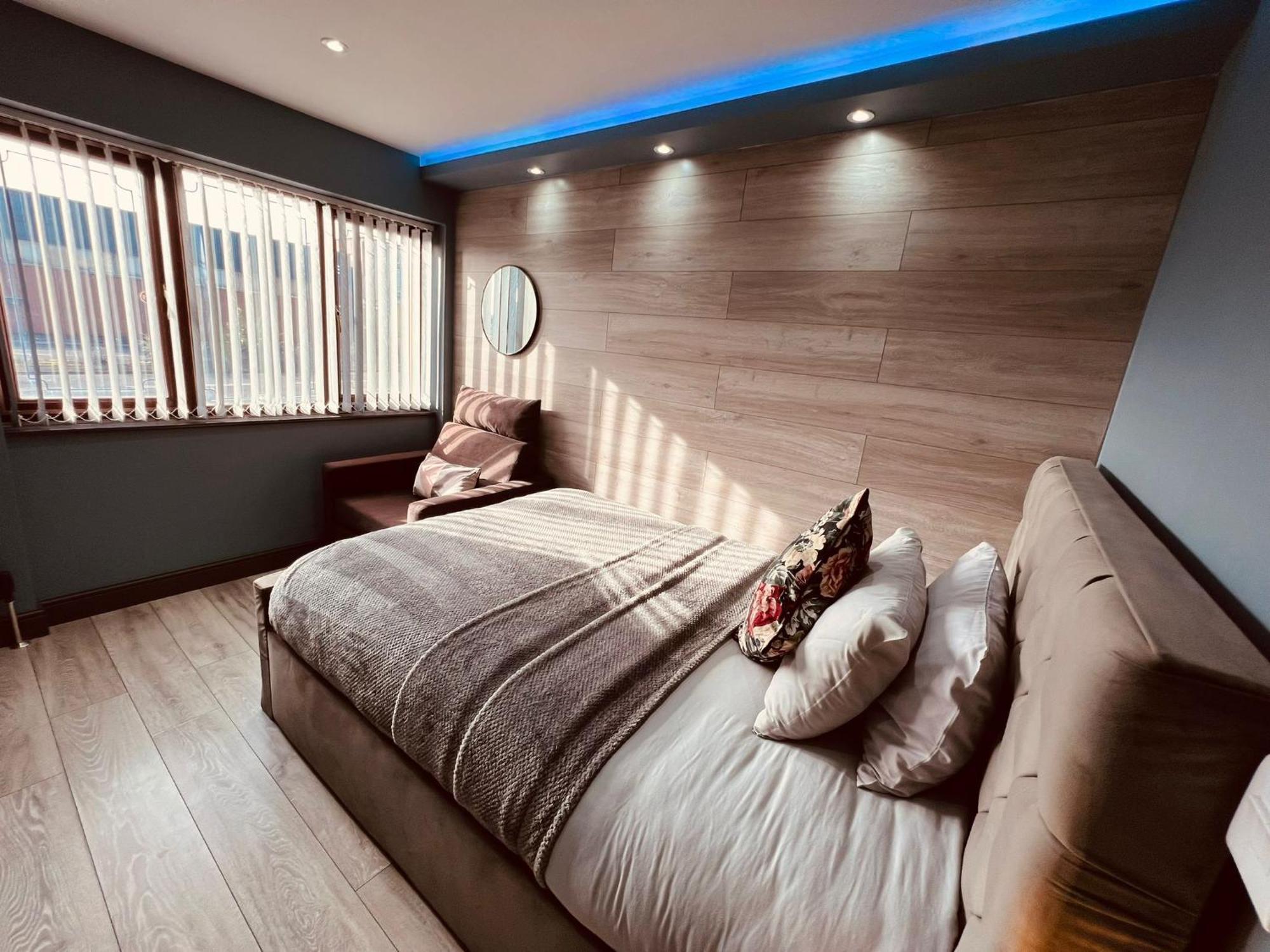Modern Suites -5 Bedroom House- With Free Parking Birmingham City Ngoại thất bức ảnh