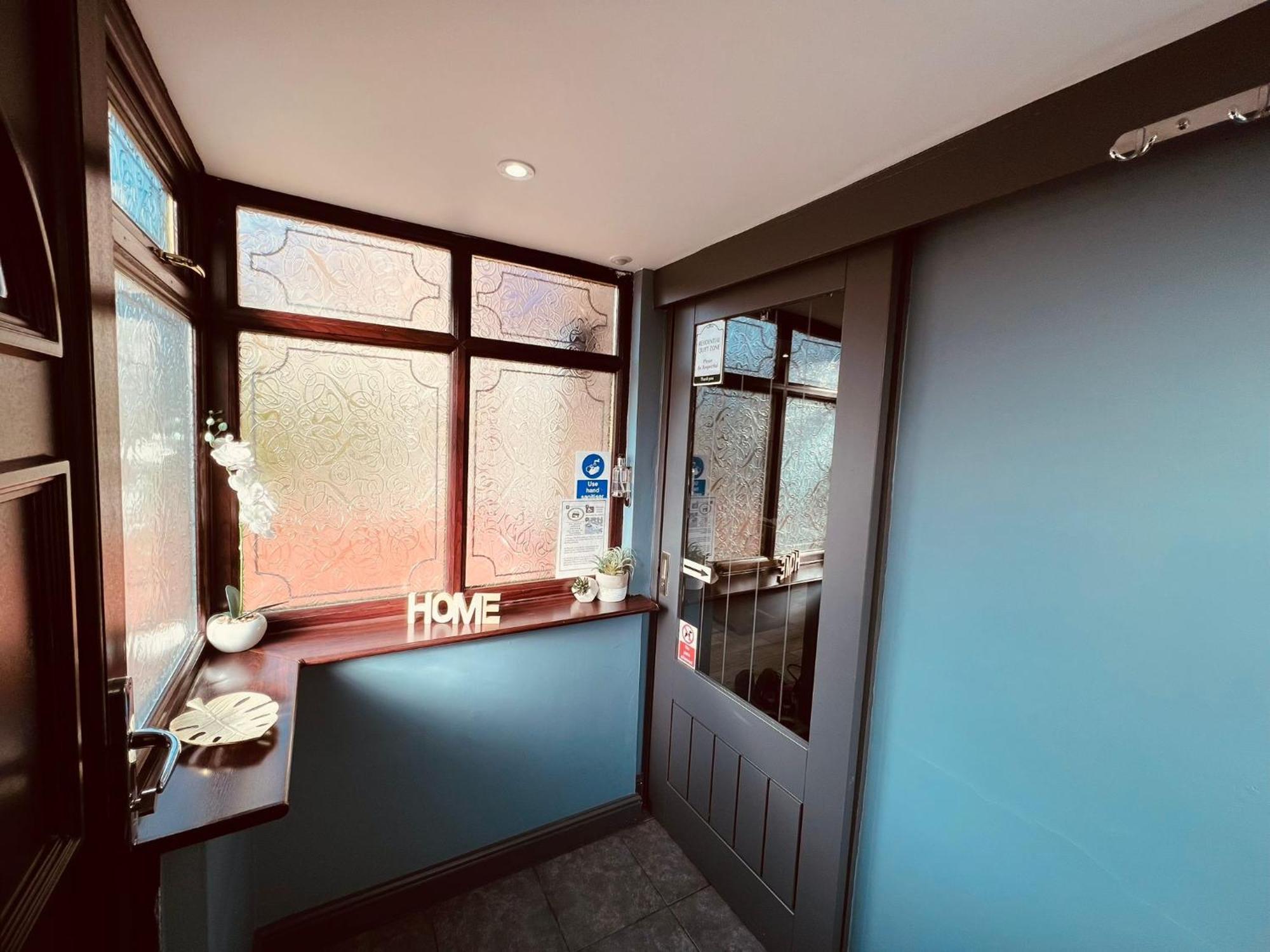 Modern Suites -5 Bedroom House- With Free Parking Birmingham City Ngoại thất bức ảnh