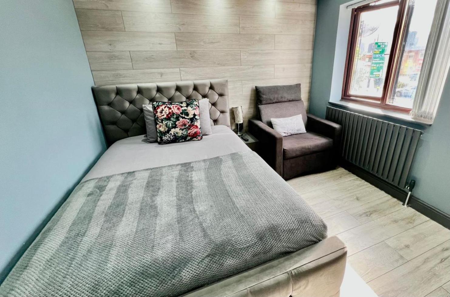 Modern Suites -5 Bedroom House- With Free Parking Birmingham City Ngoại thất bức ảnh