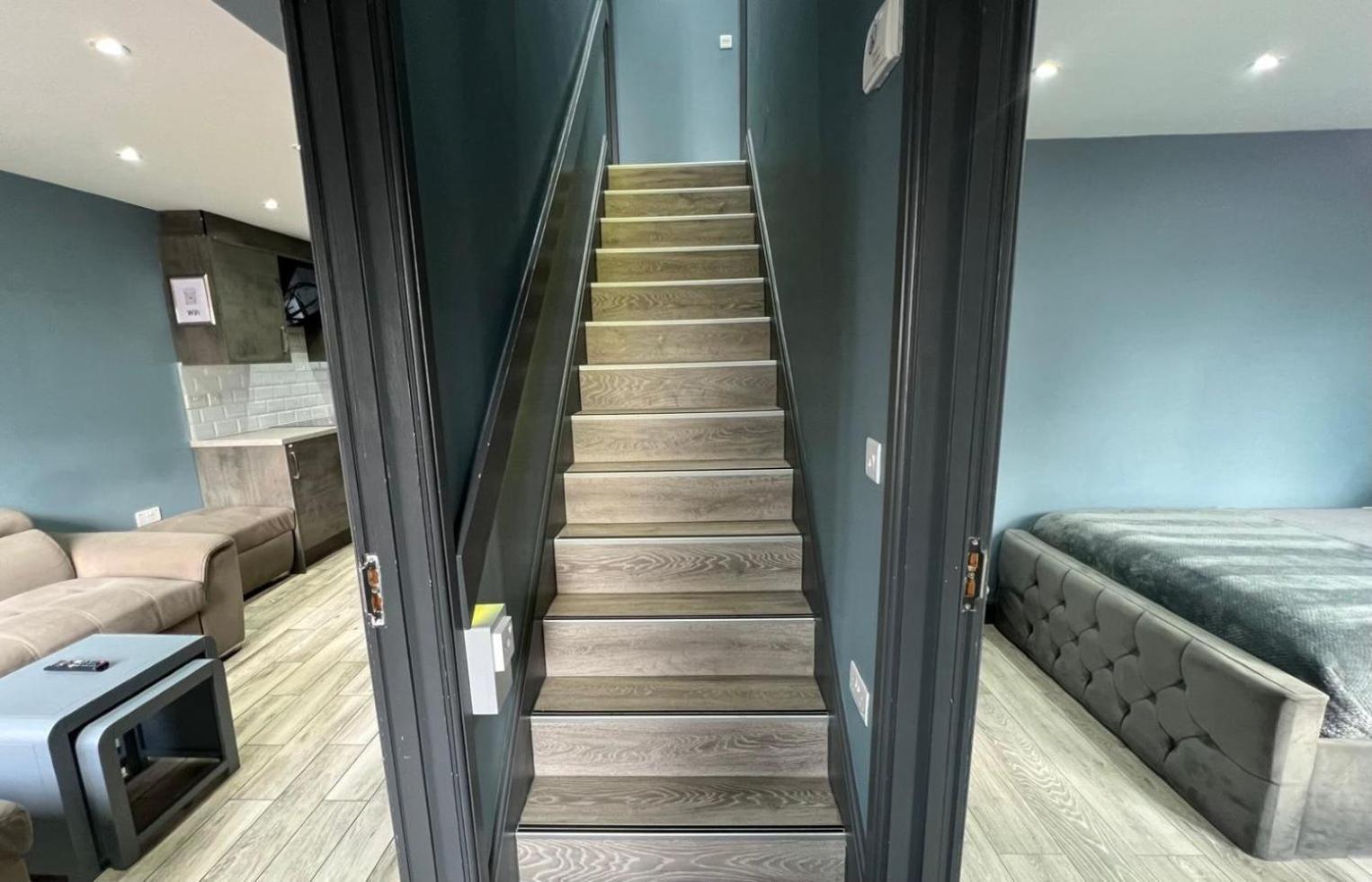 Modern Suites -5 Bedroom House- With Free Parking Birmingham City Ngoại thất bức ảnh